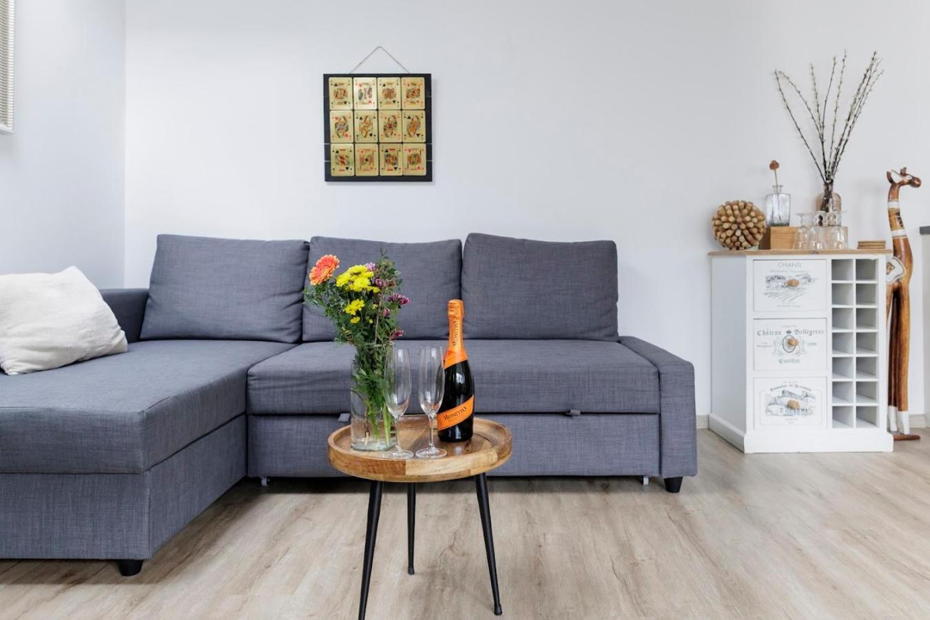 Vip Apartment In Old Town With Free Parking Pozsony Kültér fotó